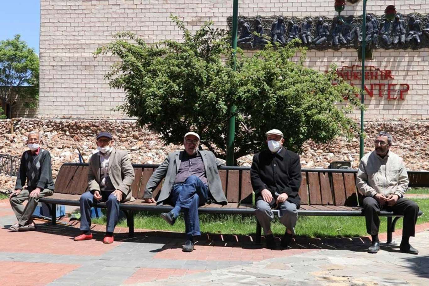 Gaziantep’te 65 yaş üstü vatandaşlara sokağa çıkma yasağı getirildi